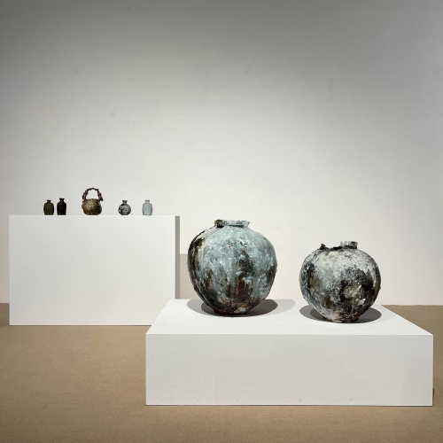 Akiko Hirai - Moon Jars